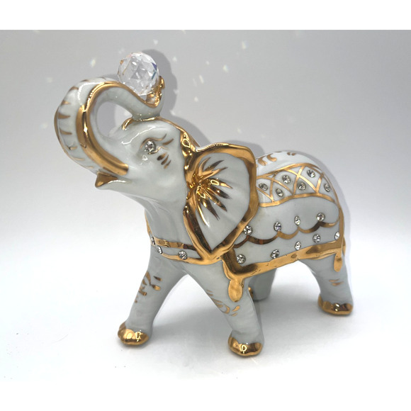 Capodimonte Other - Vintage Capodimonte figurine Elephant with Big Swarovski Crystal Ball Holding